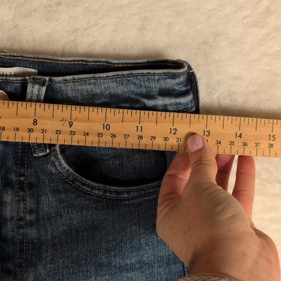 433-Dynamite High Rise Blue Jeans‎ - Picture 3 of 6